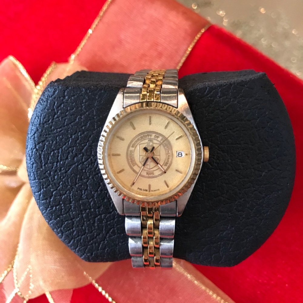 INDIANA UNIVERSITY OF PA PULSAR QUARTZ WATCH ⭐️💫